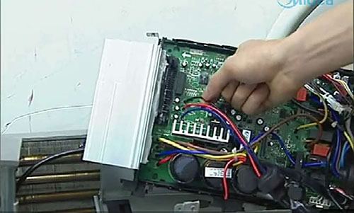 周口美的空调电话是多少